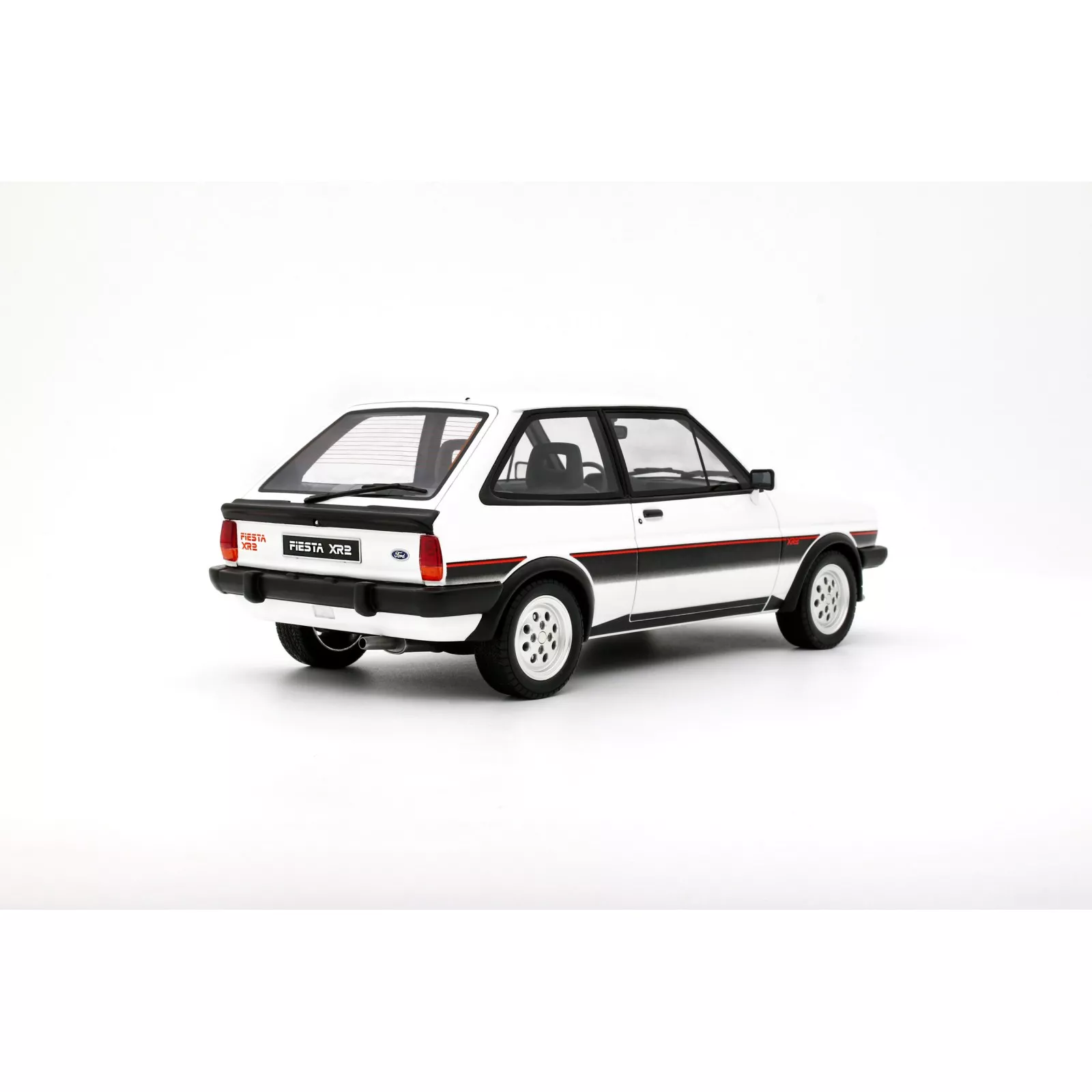 1:18 Otto Mobile - 1981 Ford Fiesta Mk.1 XR2 Diamond White