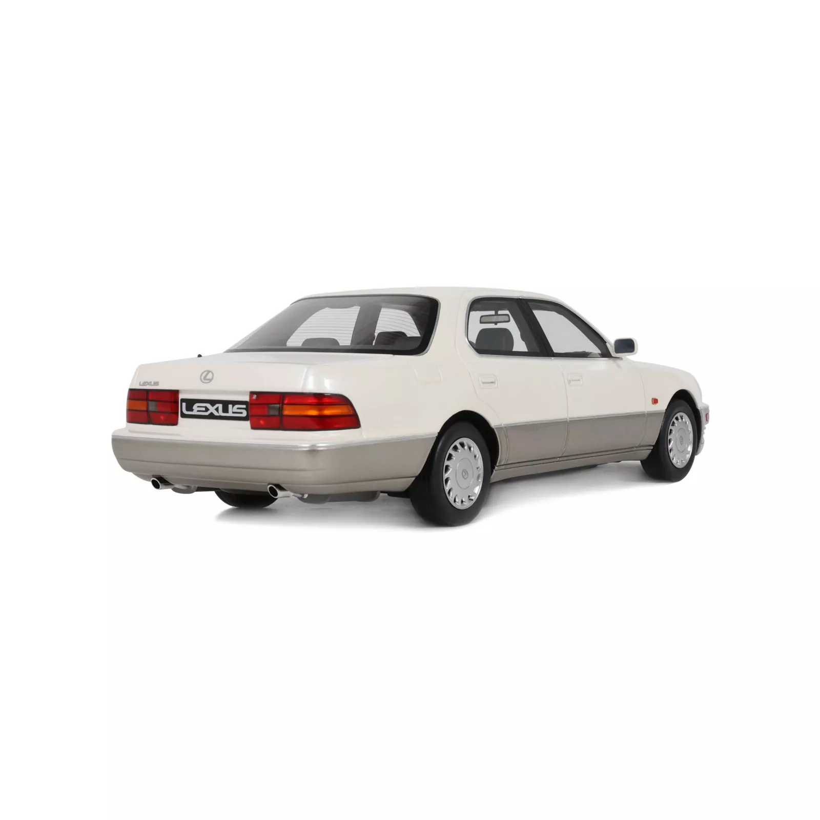 1:18 Otto Mobile - 1992 Lexus LS 400 Diamond White Pearl 051