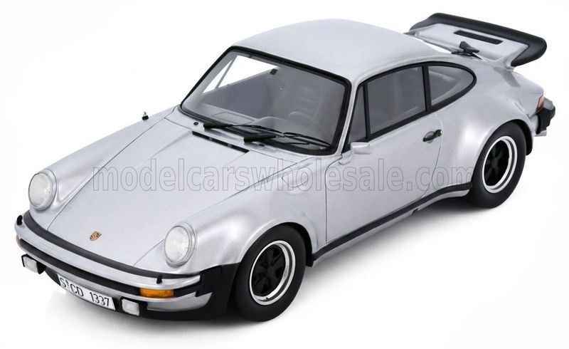 1:43 Spark - 1975 Porsche 911 (930) Turbo 3.0 Coupé Silver