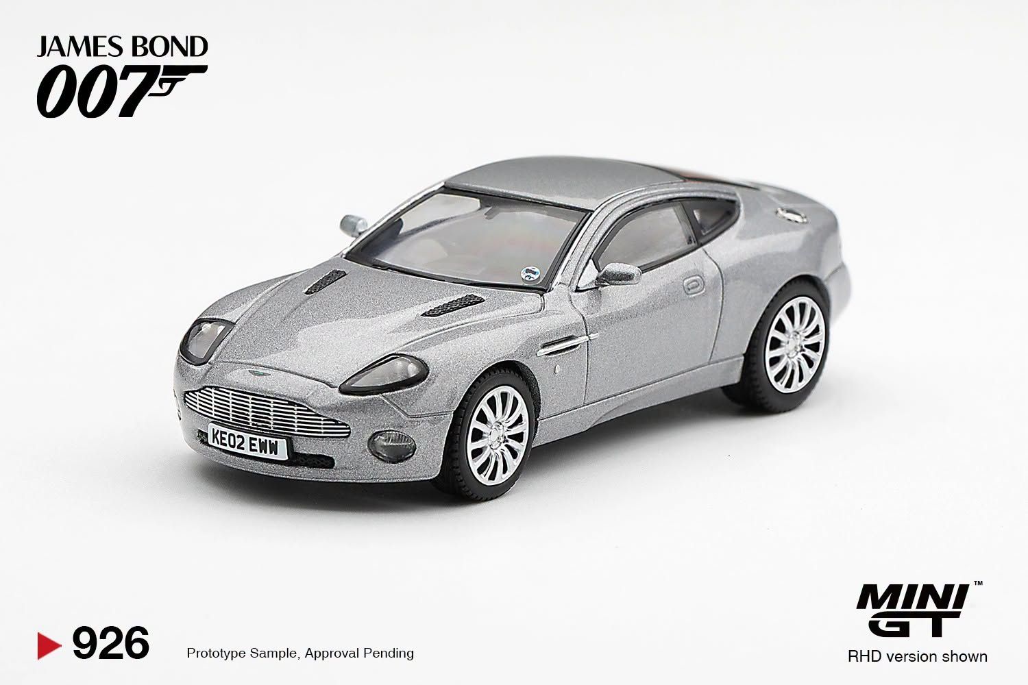 1:64 Mini GT - 2002 Aston Martin V12 Vanquish *Die Another Day* English Blister Packaging