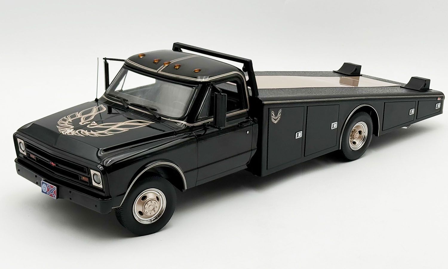 1:18 ACME - 1967 Chevrolet C-30 Ramp Truck - Bandit 1