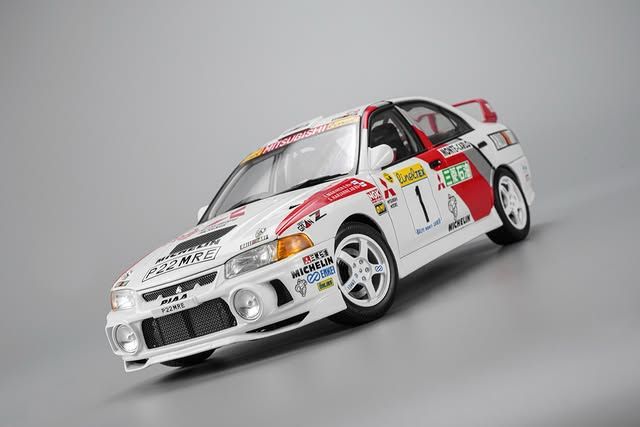 1:18 Motorhelix - Mitsubishi Lancer Evolution IV #1 Rallye Monte Carlo 1997 T. Mäkinen / S. Harjanne – 3. Platz 1:18 Motorhelix - Mitsubishi Lancer Evolution IV #1 Rallye Monte Carlo 1997 T. Mäkinen / S. Harjanne – 3. Platz