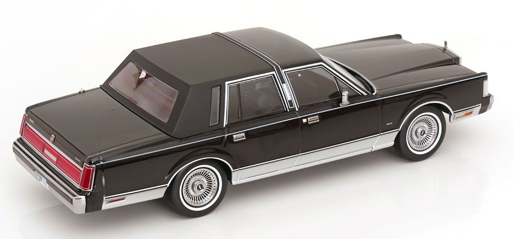 1:18 KK Scale - Lincoln Town Car The Lincoln Lawyer Movie 1985 schwarz