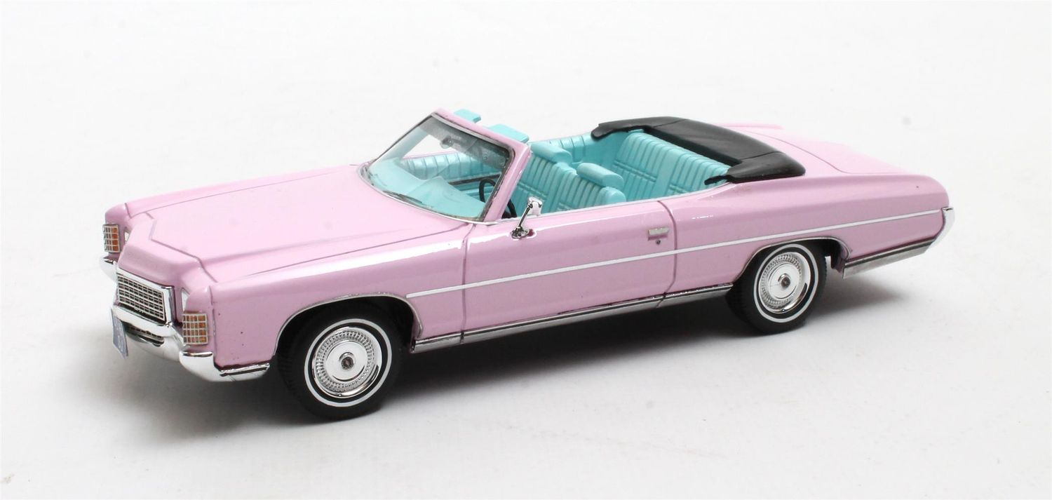 1:43 Matrix - 1971 Chevrolet Impala Cabriolet Open Pink