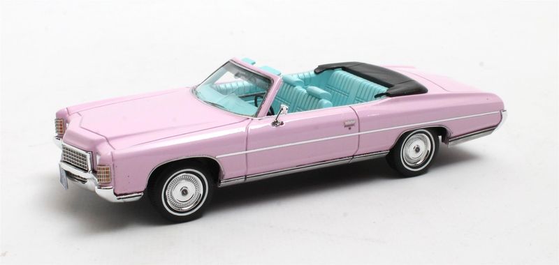 1:43 Matrix - 1971 Chevrolet Impala Cabriolet Open Pink