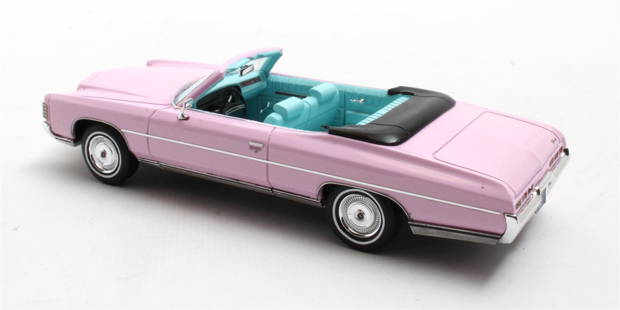 1:43 Matrix - 1971 Chevrolet Impala Cabriolet Open Pink