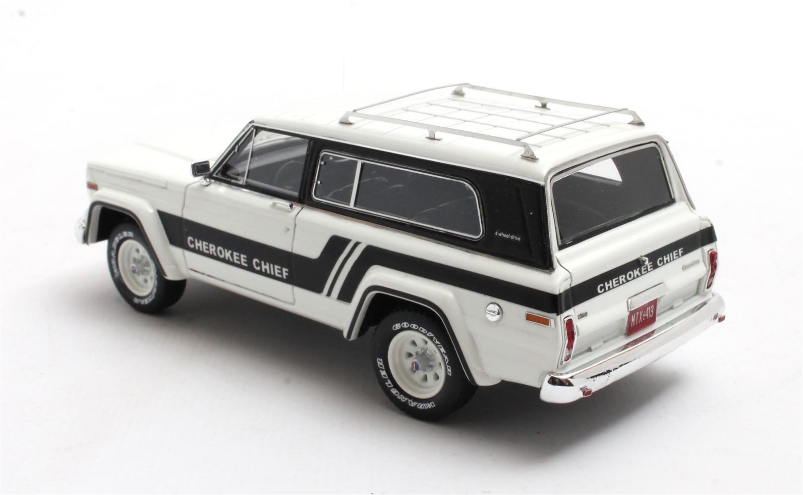 1:43 Matrix - 1980 Jeep Cherokee Chief SJ 4x4 White