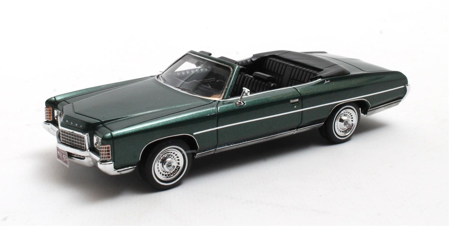 1:43 Matrix - 1971 Chevrolet Impala Cabriolet Open Green