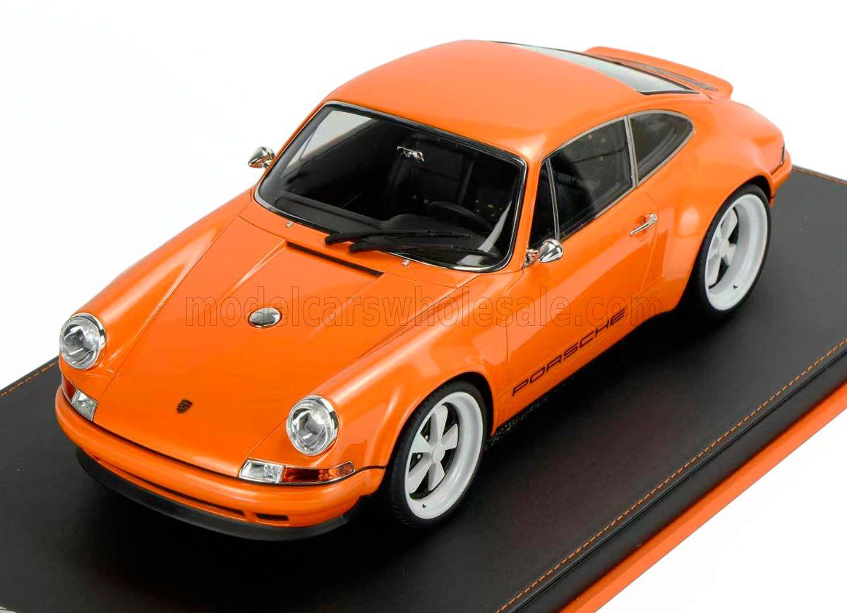 1:12 Motorhelix - 1991 Porsche 911 (964) Singer Coupé Orange