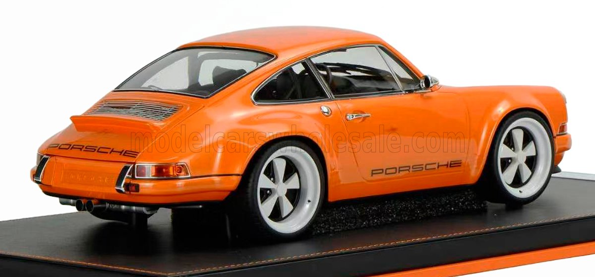 1:12 Motorhelix - 1991 Porsche 911 (964) Singer Coupé Orange