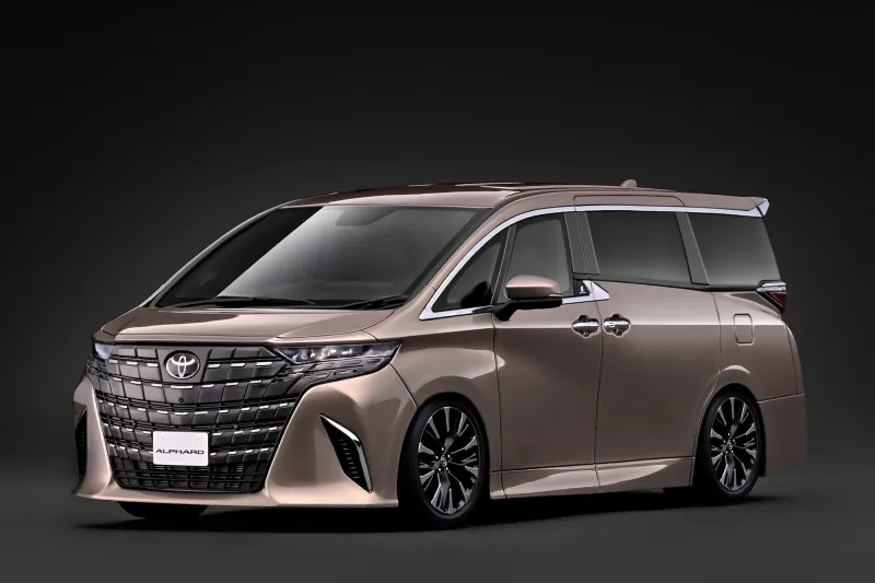 1:18 Ignition - Toyota Alphard Z (H40W), gold 1:18 Ignition - Toyota Alphard Z (H40W), gold