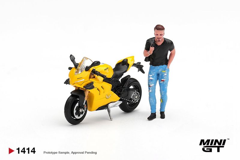 1:64 Mini GT - 2020 Ducati Panigale V4 W/S Giallo Figure, yellow
