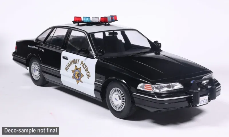 1:18 MCG - 1992 Ford Crown Victoria California Highway Patrol 1:18 MCG - 1992 Ford Crown Victoria California Highway Patrol