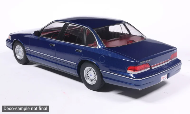 1:18 MCG - 1993 Ford Crown Victoria Dark Blue