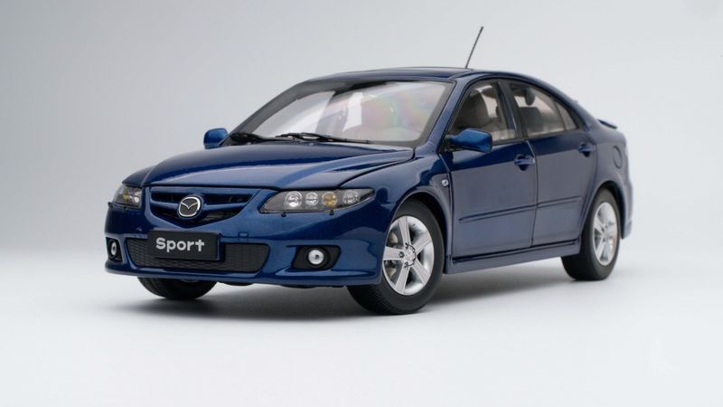 1:18 Sunstar - 2008 Mazda 6 Sport Sonic Blue Metallic 1:18 Sunstar - 2008 Mazda 6 Sport Sonic Blue Metallic
