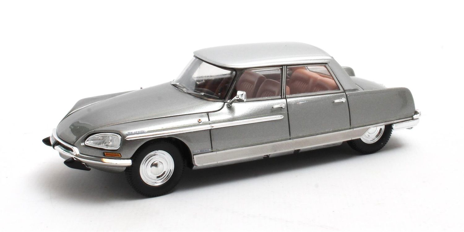 1:43 Matrix - 1968 Citroën DS21 Le Majesty Henri Chapron Silver