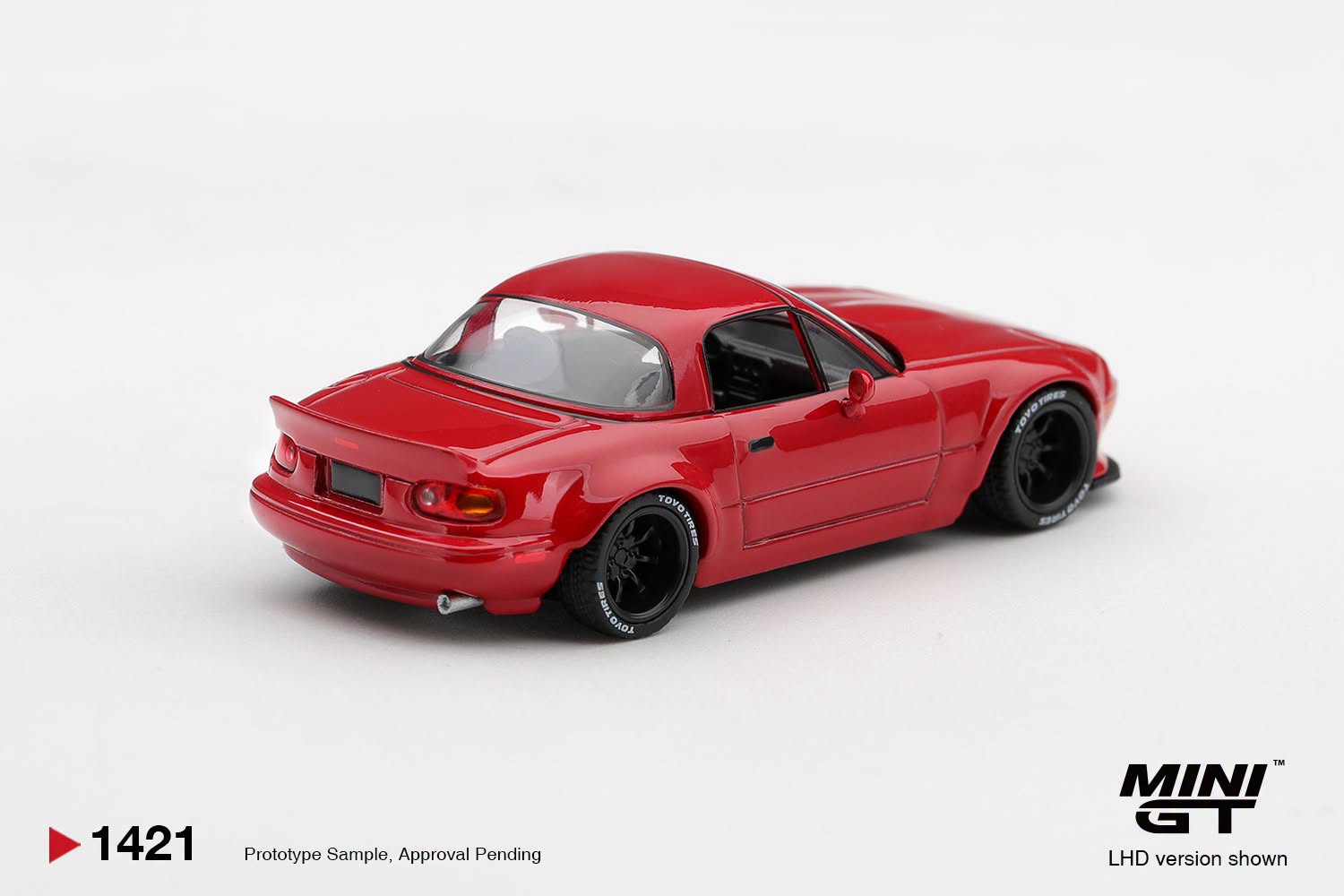1:64 Mini GT - 2021 Mazda MX-5 (NA) Pandem, classic red
