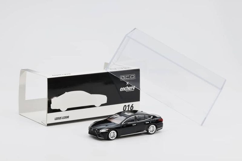 1:64 GCD - 2018 Lexus LS500h *LHD*, black