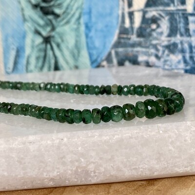 Nzuri Necklace in Emerald Beads 
