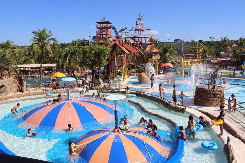 Excursão para Olímpia / Hot Beach / Thermas dos Laranjais saindo de Ribeirão Preto - SP
