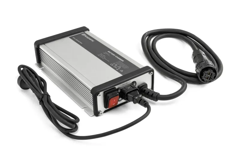 Lādētājs HUSQVARNA PS900C