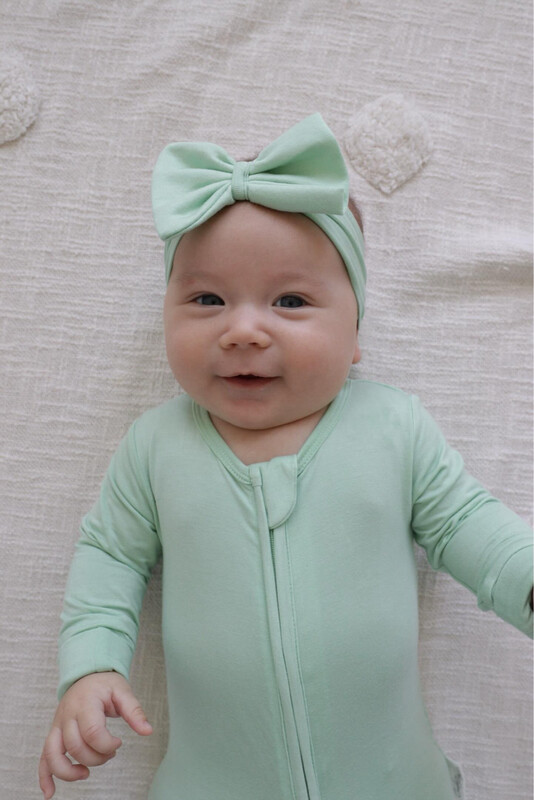 Cuddly Bow in Sage