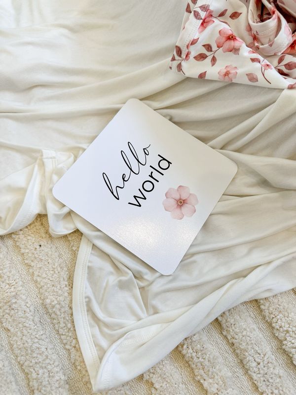 Birth Announcement Card in Blooms