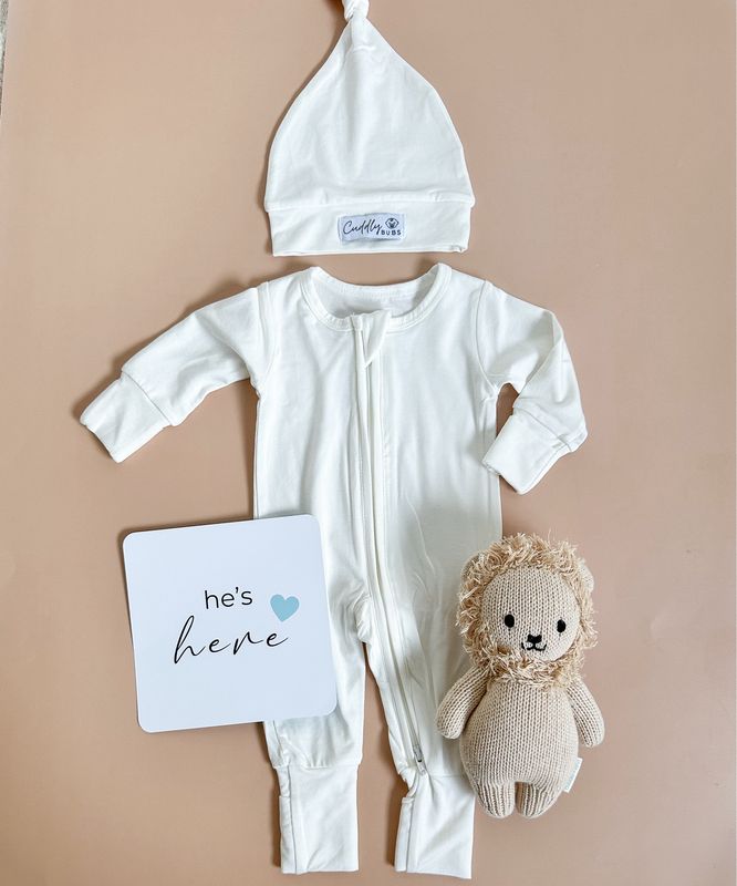 Birth Announcement Card in "he's here/ Hello World" Blue