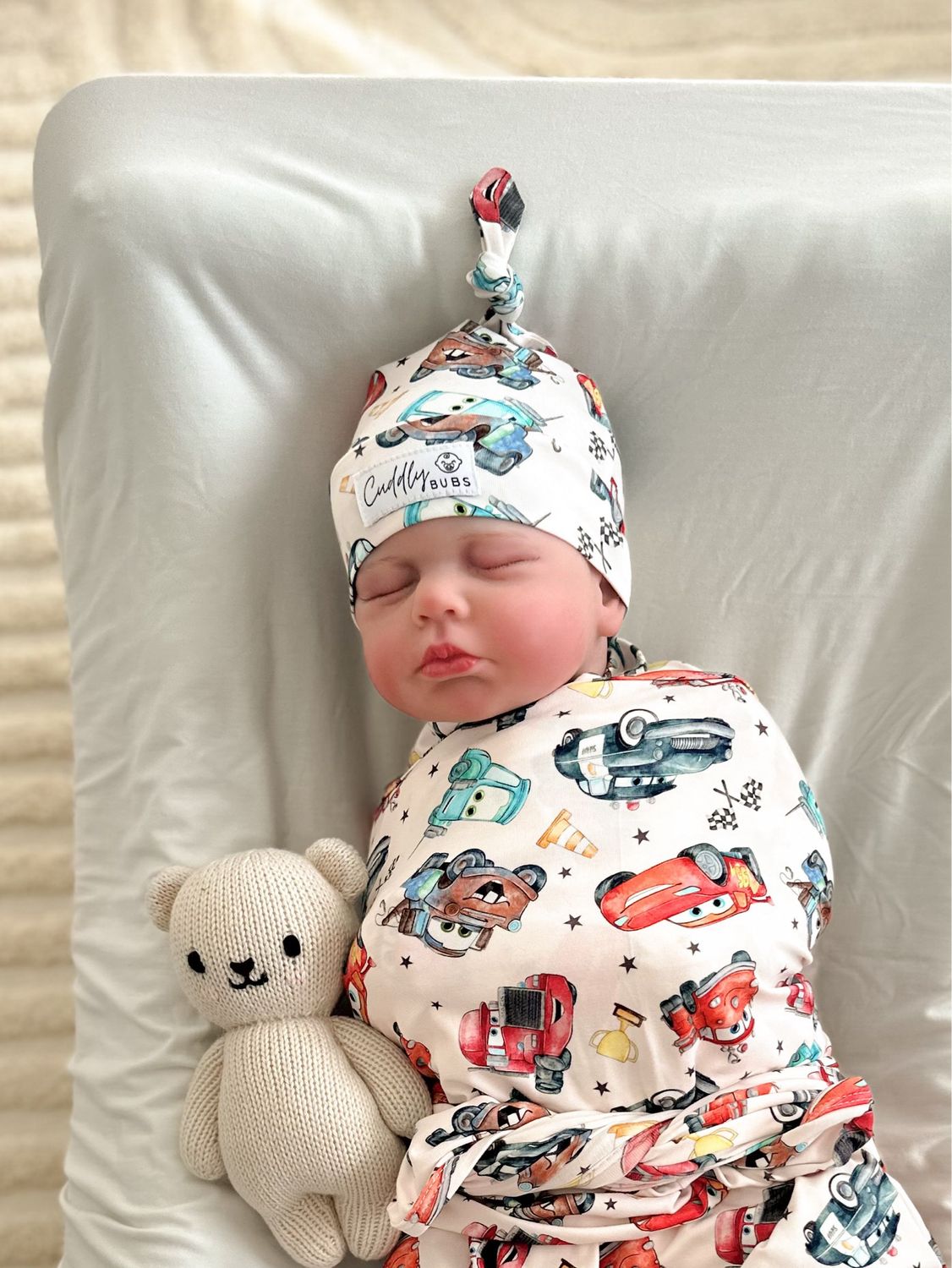 Cuddly Cap In Cars * PRE ORDER ITEM  *