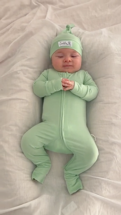 Cuddly Suit in Sage