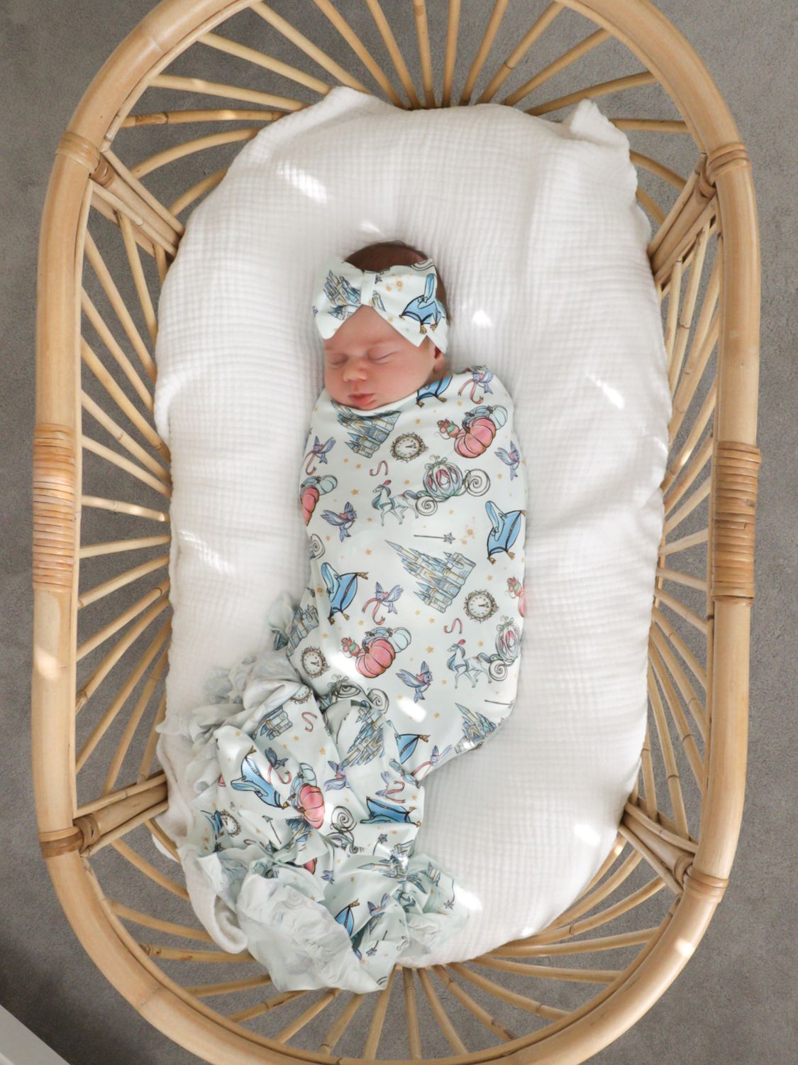 Swaddle Frill in Glass Slipper