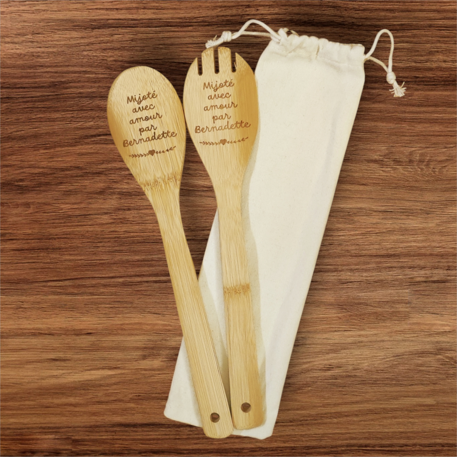 Couverts de service en bois personnalisés