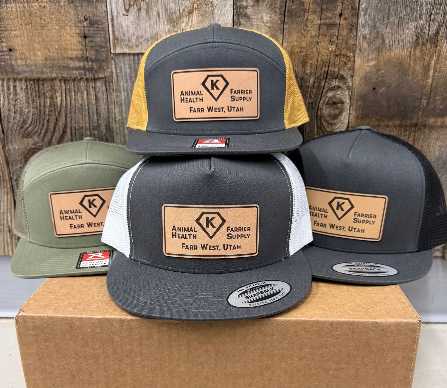 FLAT BRIM HAT LEATHER PATCH