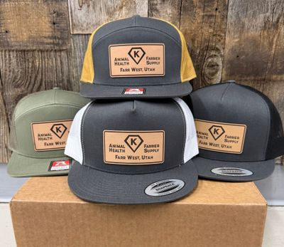 FLAT BRIM HAT LEATHER PATCH