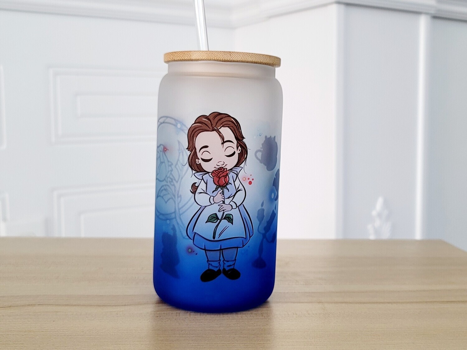 VERRE GIVRÉ/FROSTED GLASS   BELLE/BEAUTY