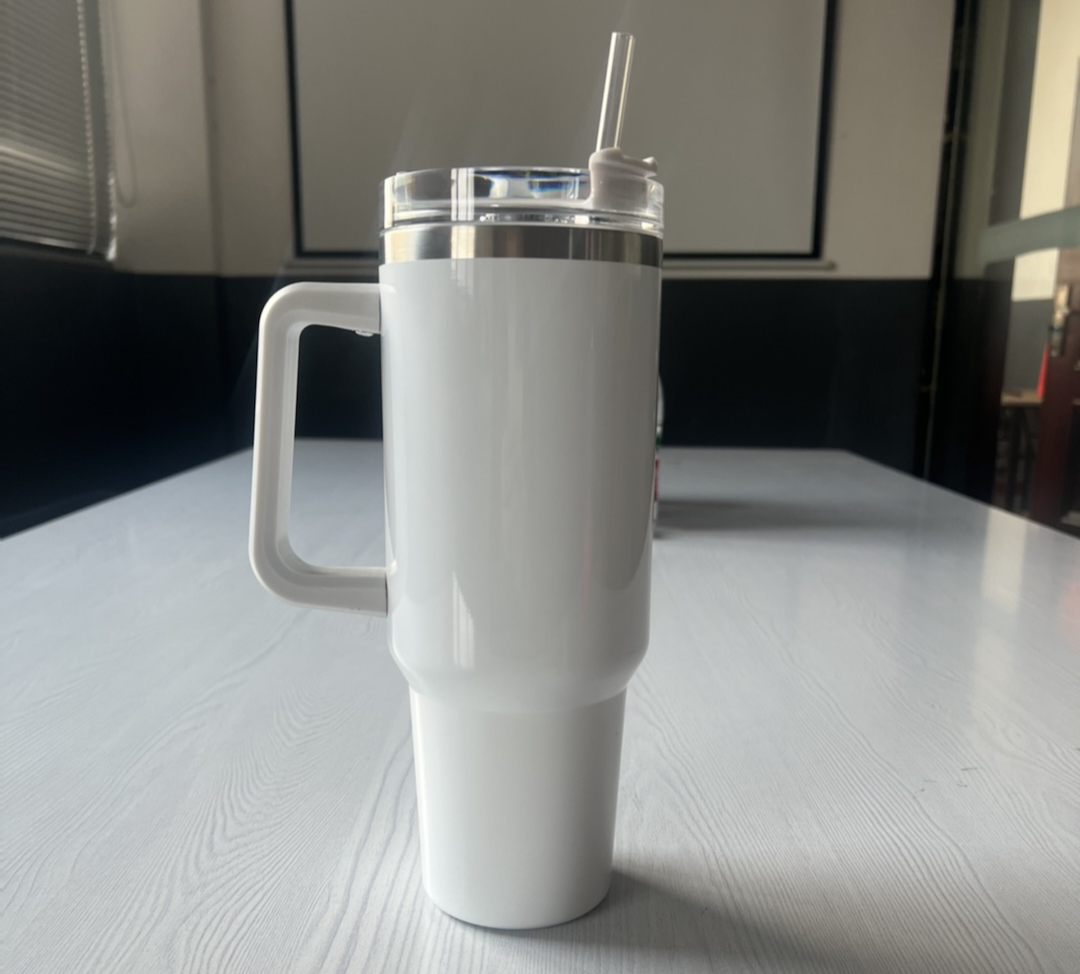PERSONNALISEZ VOTRE TASSE 40oz