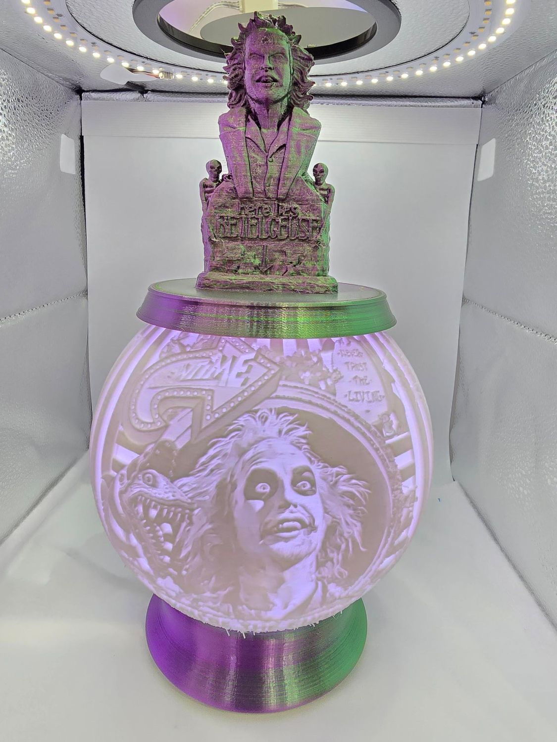 BOULE LUMINEUSE 15cm de diamètre BEETLEJUICE