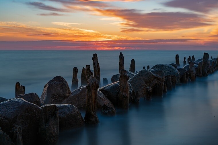 Ostsee - Steine - Holz