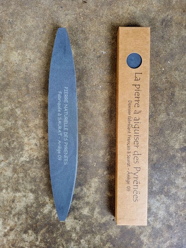 wetsteen La Saurat - 23cm