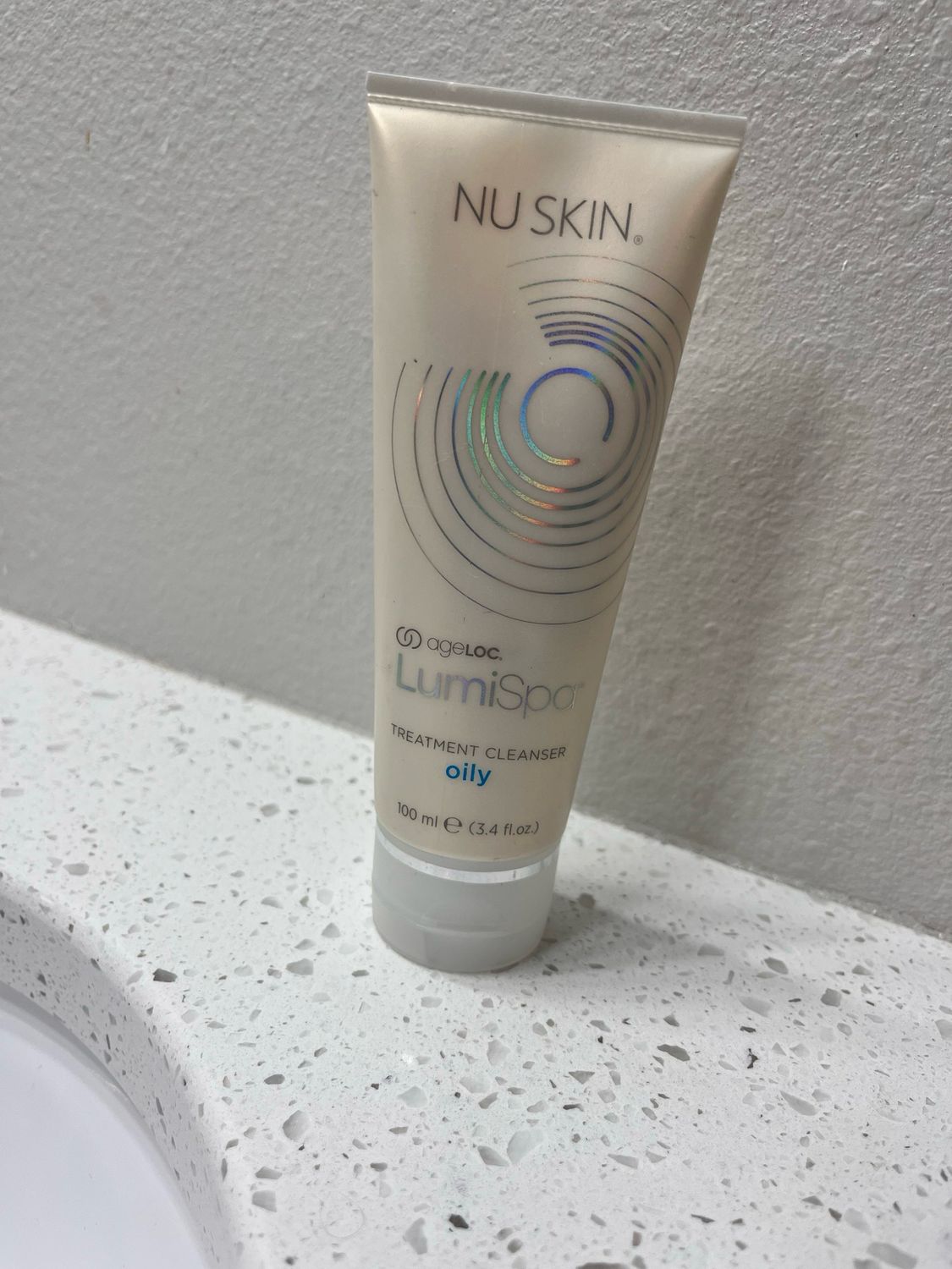 Lumispa Cleaner Oily