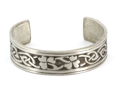 Celtic Interlace Shamrock Matte Finish Handmade Pewter Cuff Bracelet Celtic Interlace Shamrock Matte Finish Handmade Pewter Cuff Bracelet
