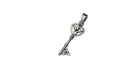 925 Sterling Silver Celtic Heart Key Pendant with Sterling Silver Chain 925 Sterling Silver Celtic Heart Key Pendant with Sterling Silver Chain