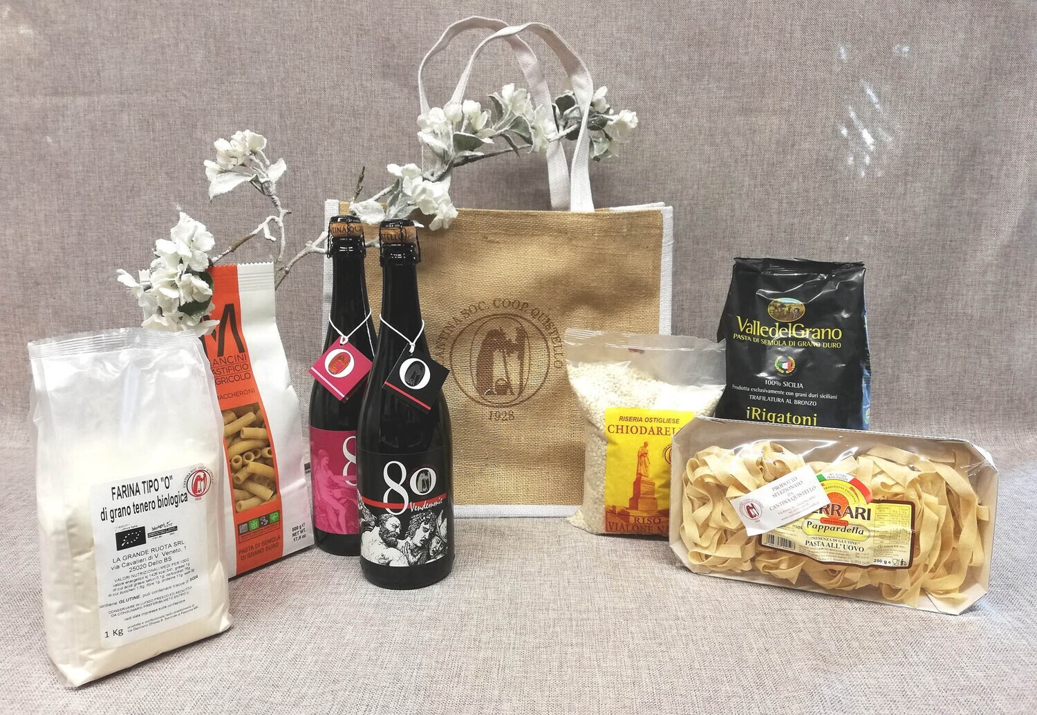 Gusto da portare con sé: vini e bontà della tradizione in borsa di juta - B04