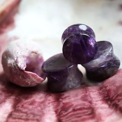 Flared Plug aus Amethyst Stein