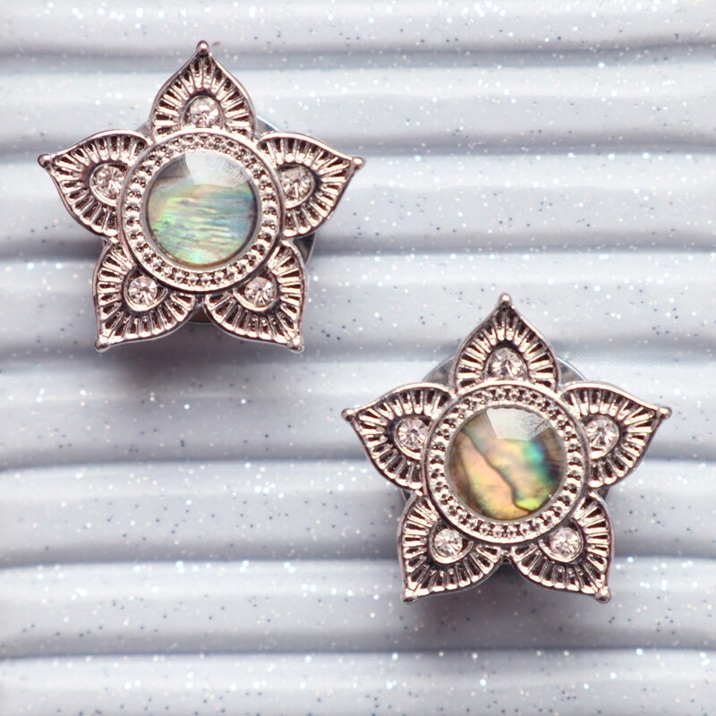 Flesh Plug Tribal Blume mit Abalone Shell