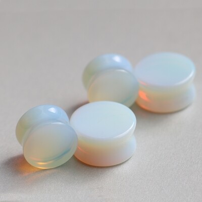 Flared Plug aus Opalite Stein