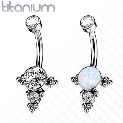 Bauchnabelpiercing aus Titan mit Opal und Kugelclustern