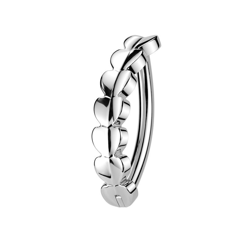 Piercing au nombril anneau cœurs argenté