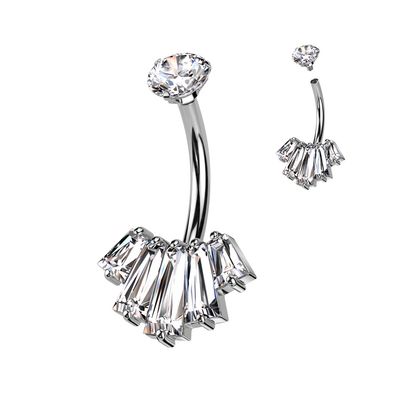 Bauchnabelpiercing mit Kristallen im Baguetteschliff