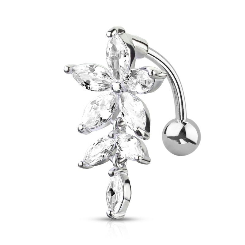 Piercing au nombril inversé bouquet de fleurs blanches
